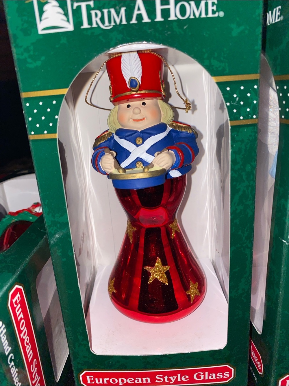 Vintage Trim A Home Glass Holiday Figurines - Red & White set of 3 - Picture 4 of 13